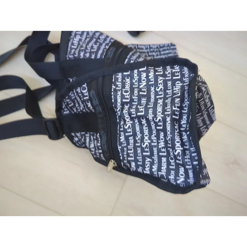 LeSportsac Black & White Duffle Weekender Tote bag 16 x 12 x 7